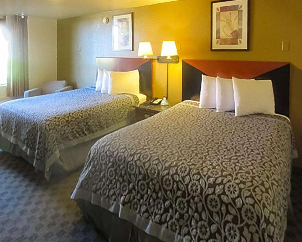 Rose City Inn & Suites Tyler Luaran gambar