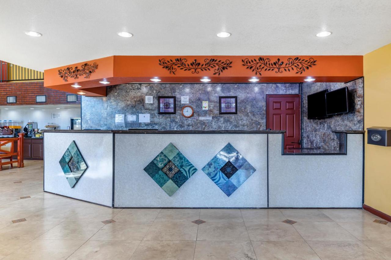 Rose City Inn & Suites Tyler Luaran gambar